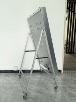 Afficheur LED mobile pliable en forme de A P1.25-P2.5, écran d'affichage numérique GOB avec contrôle par application, 4 roues