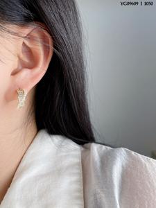 Pendientes en forma de C de doble capa de moda Coreana de plata de ley S925 con circón de diamante - Product Image 4