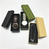 Boîte cadeau rectangulaire de luxe en carton rigide réutilisable pour montre et collier avec insert en éponge