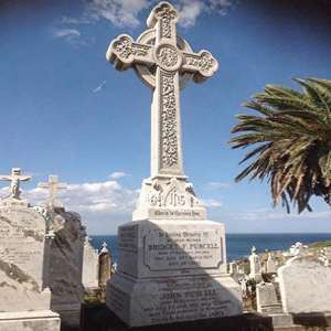 Lápida Conmemorativa con Cruz: Monumento Familiar Tallado a Mano, Monumento de Granito en Forma de Cruz - Product Image 5