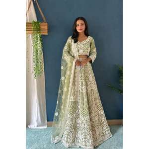 Filet lourd Lehenga Choli de qualité supérieure avec un design pur Bitts Pearl parfait pour les événements du festival et les vêtements traditionnels - Product Image 4