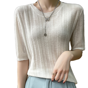 2023 printemps femmes demi manches peigné laine pull pleine couleur Pit bande minceur et lâche tricoté conception - Product Image 1