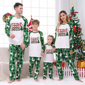 Joyeux Noël <span class=keywords><strong>Nouvel</strong></span> <span class=keywords><strong>An</strong></span> Vêtements Maman Fille Papa Fils Bébé Tenues Assorties 2 PCS Costume Famille Pyjamas Coton Homewear - Product Image 1