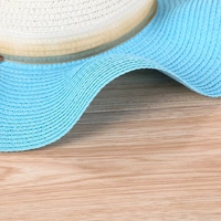 Chapeau de paille à larges bords pour femmes Summer Beach Sunshade Hot-vente en gros All-Match Two-Color Patchwork Hat pour la pêche en plein air