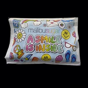 ถุงไปรษณีย์โพลีเมลเลอร์พิมพ์ลายสีเต็มรูปแบบตามสั่ง จำนวนขั้นต่ำ 50 ชิ้น ขนาด 10x13 นิ้ว  ย่อยสลายได้ เป็นมิตรกับสิ่งแวดล้อม สำหรับส่งพัสดุ - Product Image 1