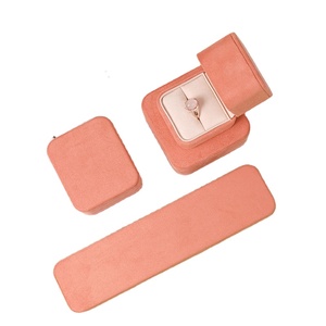 Boîte à bijoux vintage en gros, étui à bijoux de luxe personnalisé, étui de rangement en microfibre suédée - Product Image 1