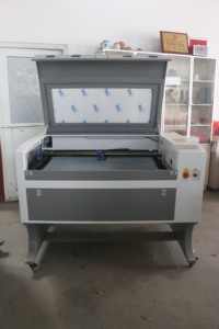 Prix pas cher 100w 9060 1060 1080 Ruida co2 machine de gravure laser sur granit Auto Focus Chuck Rotatory S & A CW3000 Refroidisseur - Product Image 6