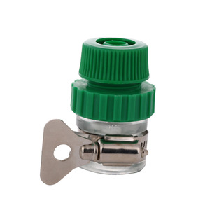Pistola de Agua Universal Little Green Gun, Conector Universal, Patrones de Rociado Variables, para Lavado de Autos y Jardín - Product Image 2
