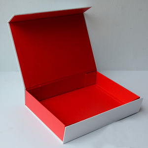 Scatola magnetica pieghevole regalo in cartone con chiusura piatta personalizzata con goffratura opaca e stampa di laminazione lucida - Product Image 6