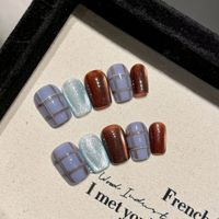Design # 2268 Faux ongles courts à presser, bleus, peints à la main, motif losanges, effet œil de chat, qualité supérieure, vente en gros
