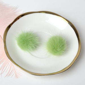 Vente en gros étui de téléphone avec boule de fourrure porte-clés boule de fourrure porte-clés boule de pompon en fourrure de raton laveur véritable - Product Image 1