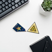 Fabricant de badges personnalisés, fabricant de badges en émail dur personnalisés, badges en métal personnalisés avec logo