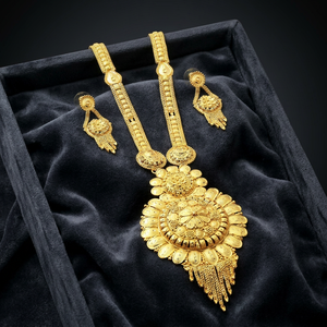 Juego de Joyería de Latón con Baño de Oro de 14K, 18K, 24K, Diseño Floral Tradicional, Collares Largos, Venta al por Mayor - Product Image 1