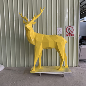 Opere d'Arte in Fibra di Vetro Personalizzabili con Decorazioni del Club d'Arte in Fibra di Vetro e Sculture Architettoniche a Grandezza Naturale - Product Image 6