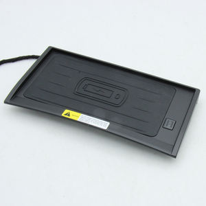 急速充電対応 フォーチュナー 2016-2020 車載ワイヤレス充電器 スマホホルダー - Product Image 3