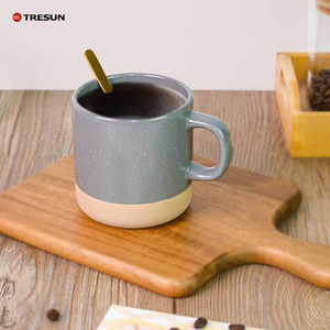 Mug en céramique mouchetée bicolore avec logo personnalisé, idéal pour le café, livré avec boîte cadeau – Cadeau promotionnel pour entreprises, bureaux et usage domestique - Product Image 4