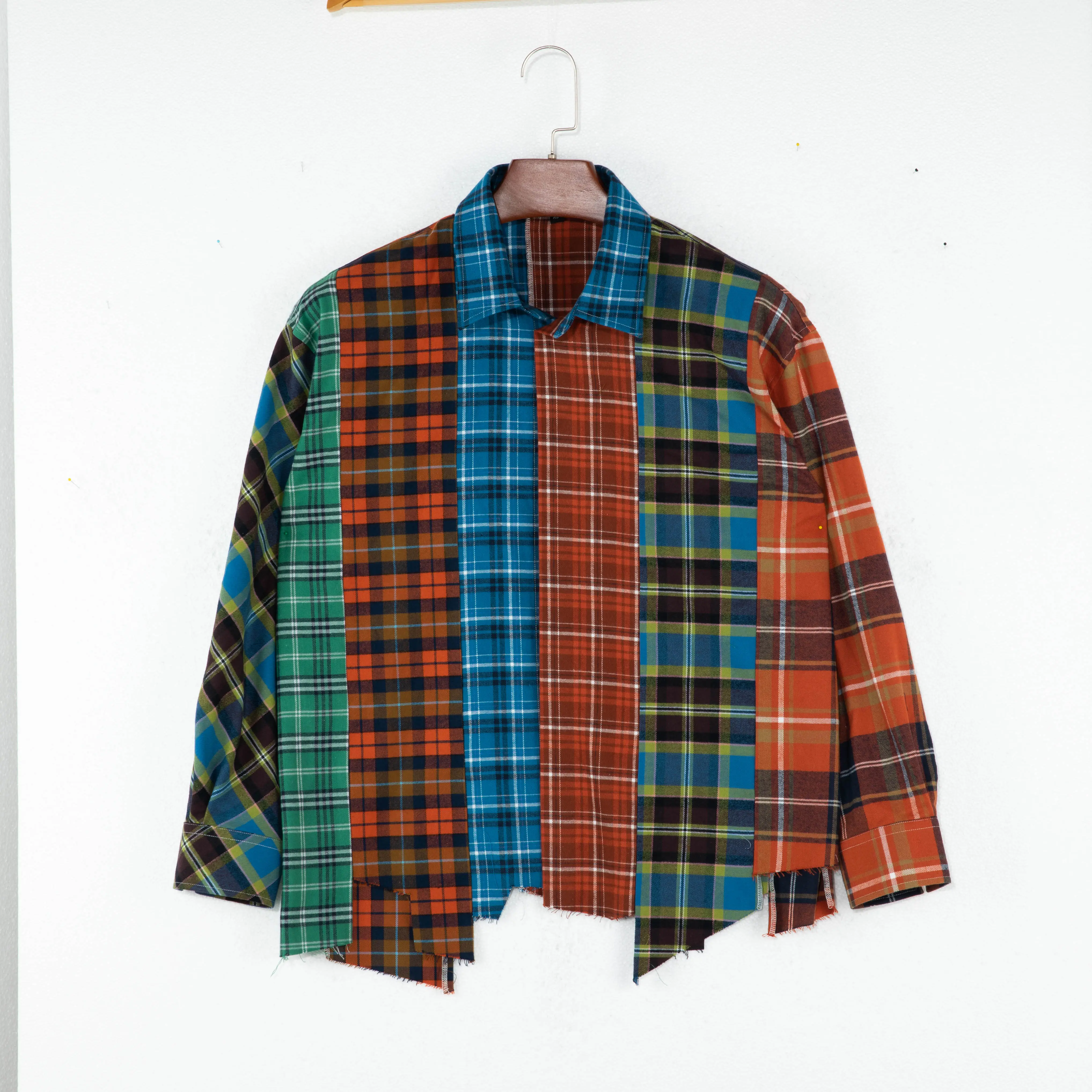 Customized Logo Printing Button Up Checked Shirt Full Sleeves Light Weight Multi Colors Men Flannel Shirt