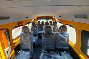 Hiace Último Modelo, Minivan Aucwell de 16 Plazas en Venta - Product Image 6