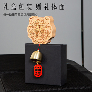 Carillon éolien en bois de hêtre avec tête de dragon, cloche en laiton et pendentif rouge, sonnette pour décoration intérieure, cadeau - Product Image 4