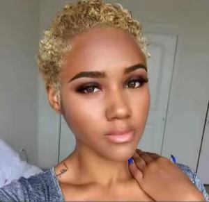 วิกผมสั้นหยิก Letsfly Summer Hair ทำจากผมแท้ 100% วิกผมหน้าผากแบบลูกไม้ 13x4 สีเทาไฮไลท์ ต่อผมแท้ - Product Image 1