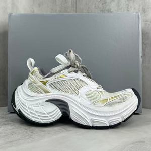 Calzado Deportivo con Suela Gruesa y Diseño Moderno con Estampado de Doodle, Amortiguación Evergreen, Antideslizante y Duradero para Hombre y Mujer - Product Image 1