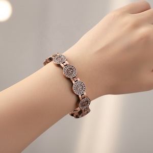 Pulsera Clásica de Cobre Puro para Mujer, Diseño Personalizable con Incrustaciones, Cadena Magnética, Joyería con Tratamiento de Reparación - Product Image 2