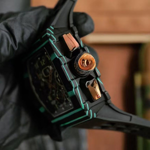 Elegante y noble, con textura excepcional, resistente al agua, fecha, caucho de fibra de carbono TPT de 20 mm, reloj mecánico versátil para hombre - Product Image 4