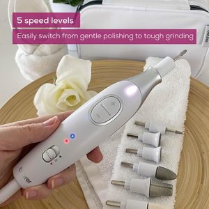 Kit de perceuse à ongles électrique <span class=keywords><strong>Beurer</strong></span> MP42 7-en-1 avec embouts en acier inoxydable, lumière LED et étui de rangement pour <span class=keywords><strong>manucure</strong></span> et pédicure - Product Image 4