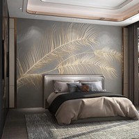 Papier peint mural non tissé à fond foncé avec motif de palmiers dorés, taille personnalisée, art botanique pour un salon ou une chambre apaisants, résistant au feu