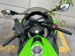Moto sportive <span class=keywords><strong>Kawasaki</strong></span> <span class=keywords><strong>Ninja</strong></span> 400cc d'occasion à essence de Guangdong avec une vitesse maximale de plus de 80 km/h pour la conduite en ville - Product Image 4