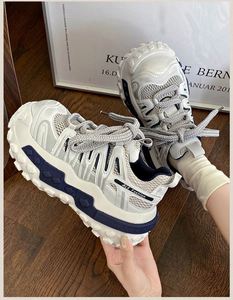 Baskets plateforme tendance pour femmes, design rehaussant de 7 cm, chaussures décontractées d'extérieur confortables et respirantes pour toutes les occasions - Product Image 6