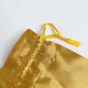 ถุงผ้าไหมพิมพ์โลโก้ตามสั่ง ถุงกันฝุ่นสำหรับเสื้อผ้า ถุงใส่ผมวิก ถุงผ้าซาตินรูดเชือกสำหรับต่อผม - Product Image 6