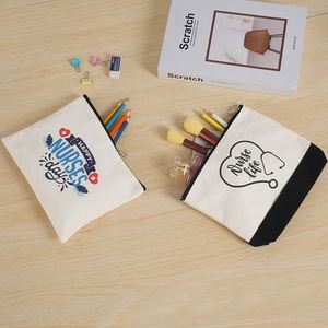 กระเป๋าผ้าแคนวาสพิมพ์โลโก้ตามสั่ง สำหรับใส่เครื่องสำอางหรืออุปกรณ์เครื่องเขียน เหมาะสำหรับแจกเป็นของขวัญส่งเสริมการขายสำหรับธุรกิจ - Product Image 3