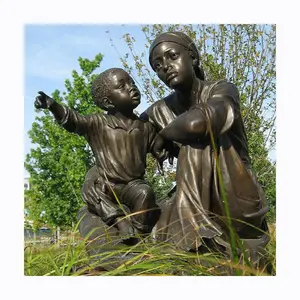 Statues et sculptures africaines personnalisées en bronze, sculptées à la main, en métal, pour la vente en gros, à prix abordable, représentant une mère et un enfant. - Product Image 1