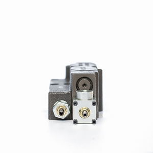 Produit phare : Contrôle hydraulique unidirectionnel gris QT-500 avec port 1/4 po - Standard à distance pour pièces de pompe hydraulique - Product Image 1