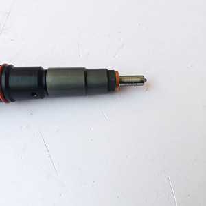 Nouvel ensemble d'injecteurs diesel 5569304 en acier, performance stable, pièces de rechange pour moteur de camion <span class=keywords><strong>AMC</strong></span> Ambassador - Product Image 3