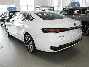 V-M : Rapport qualité-prix élevé pour berline <span class=keywords><strong>de</strong></span> luxe 2025, confortable pour les trajets quotidiens, spacieuse - Product Image 5