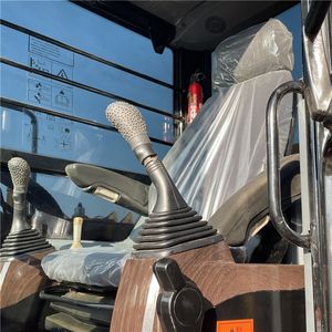 Excavadora Sany SY75C Usada, Modelo 2023, con Motor y Capacidad de Cucharón de 0.3m, para Uso Residencial/Comercial - Product Image 4