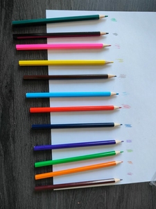 Ensemble de crayons de couleur pour artistes, peinture personnalisée, pour enfants, 12 crayons de couleur - Product Image 3