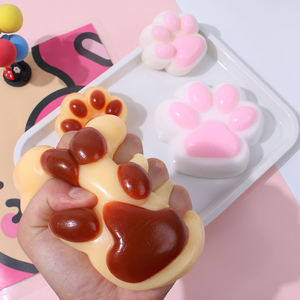 ของเล่นบีบคลายเครียดรูปอุ้งเท้าแมวขนาดใหญ่ 10x10 ซม. - Product Image 4