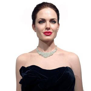 Patung Lilin Ukuran Asli Selebriti Internasional Angelina Jolie Model Atraksi Taman Hiburan Resin untuk Dijual - Product Image 1