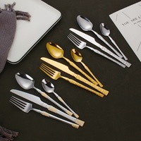 Vente flash Ensemble de couverts en acier inoxydable martelé doré Couteau Fourchette Cuillère Argenté Vaisselle dorée pour mariage