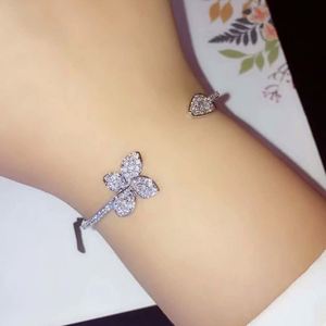 HiBride สร้อยข้อมือและกำไลสีทองและสีขาวใบเล็กสำหรับสตรีกำไลข้อมือ B-135สตรี - Product Image 5