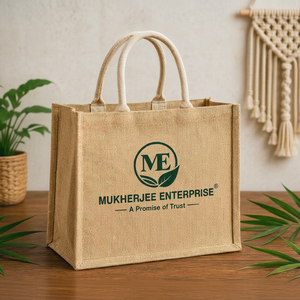 Sac cadeau en tissu de jute naturel, fourre-tout de shopping à ouverture supérieure avec poignées, personnalisable avec logo pour emballage de détail, Bengale occidental, durée de conservation de 12 mois - Product Image 1