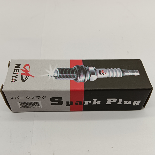 UM Good Quality Parts L7T Spark Plug 2-stroke Brush Cutter Chainsaw Spark Plug