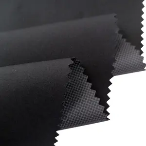 Morbido materiale Handfeeling in poliestere tessuto incollato pellicola TPU stampata traspirante 10K/5K utilizzato per giacche da sci