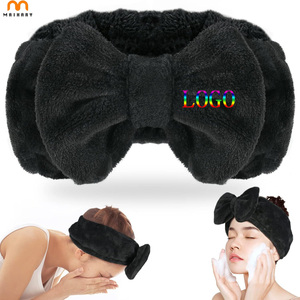 Bandeau de spa doux en polaire Carol avec joli nœud, élastique, pour le maquillage, le lavage du visage, les soins de la peau, les masques faciaux et la douche - Product Image 1