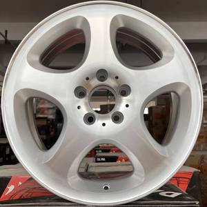Jy Sliver 17X8 ET37 5X112.-66.6 <span class=keywords><strong>Ruedas</strong></span> <span class=keywords><strong>de</strong></span> <span class=keywords><strong>coche</strong></span> <span class=keywords><strong>de</strong></span> pasajeros 15 "16" 17 "18" 19 "Llanta <span class=keywords><strong>de</strong></span> rueda <span class=keywords><strong>de</strong></span> <span class=keywords><strong>coche</strong></span> <span class=keywords><strong>de</strong></span> aleación Compra <span class=keywords><strong>de</strong></span> pánico - Product Image 1