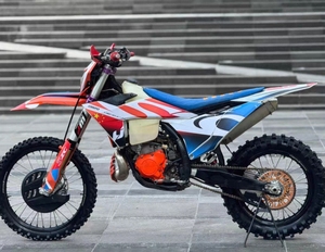 Utilisé pour Hengjian <span class=keywords><strong>Z300</strong></span>. Moteur à deux temps de 293 cm3, vente en gros de motos tout-terrain d'occasion de haute qualité. - Product Image 1