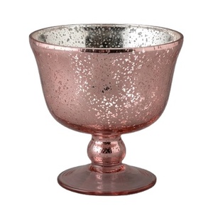 Bol décoratif en verre rose sur piédestal, plat à compote sur pied, style vintage, bonbonnière pour centre de table de mariage, décoration de table à domicile - Product Image 1